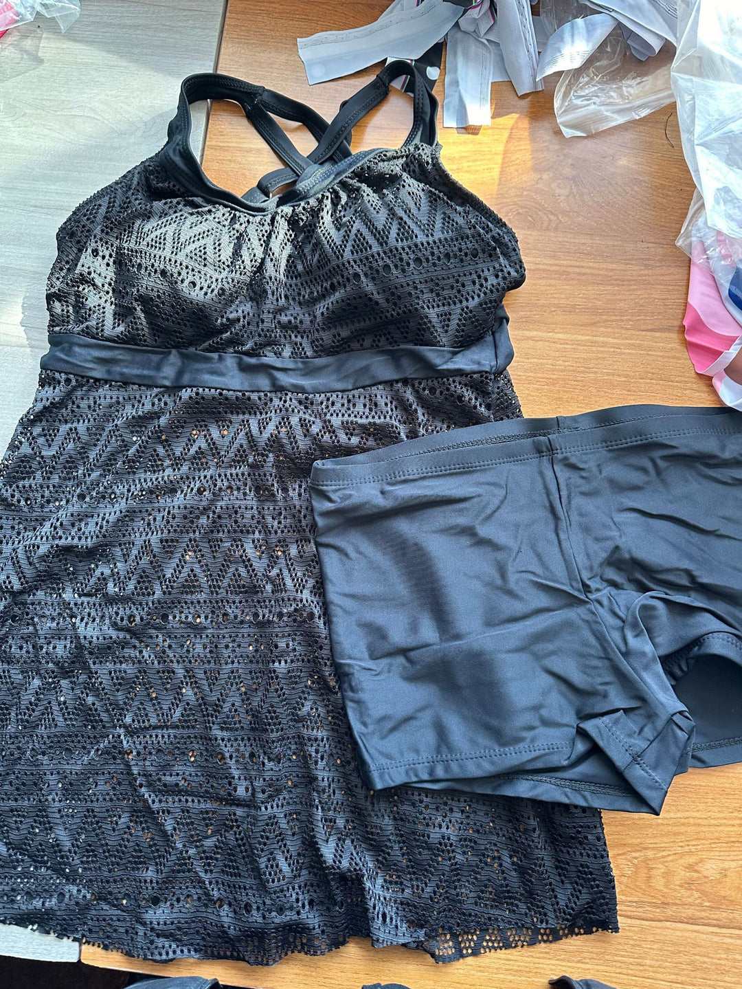 Damen Sportdress mit atmungsaktiven Materialien EB