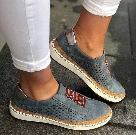 Damen perforierte Slipper-Sneaker mit Elastikeinsatz und Korkoptik-Plateau EB