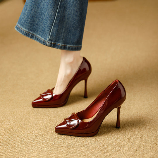 Damen Hochglanz Pumps mit dekorativem Schleifenakzent EB