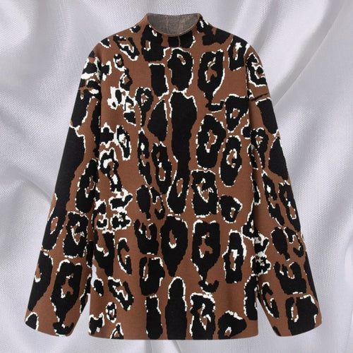 Damen Oversized Pullover mit animalischem Muster und hohem Kragen EB