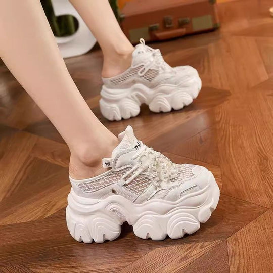 Damen Sportliche Chunky-Sneaker mit luftiger Mesh-Oberfläche und innovativem Sohlenprofil EB