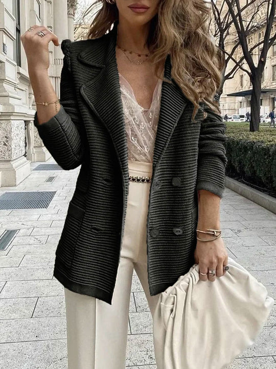 Damen Schnittiger Strickblazer EB