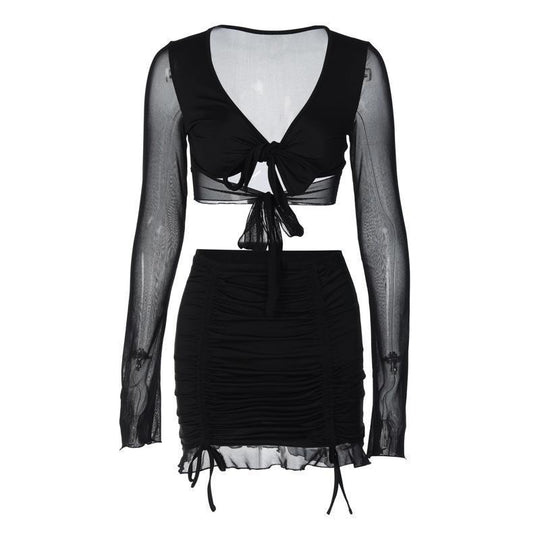 Damen Verspieltes Minikleid mit transparenten Langärmeln und gerafftem Rock EB