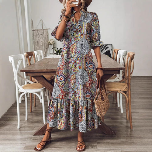 Damen Maxikleid mit buntem Paisley-Muster und modischem Volant EB