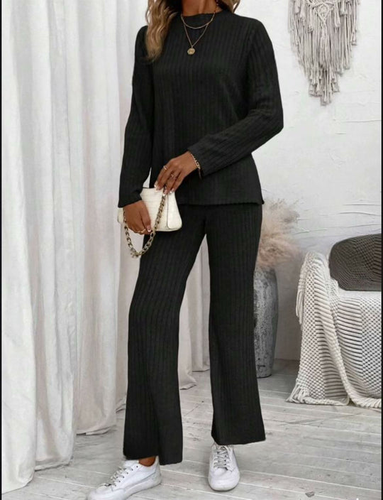 Damen Strickanzug mit attraktiven Rippen-Design und lässiger Passform EB