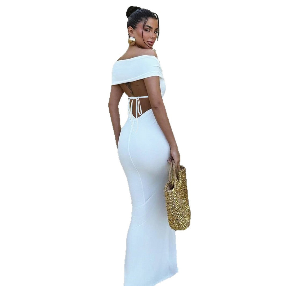 Damen Elegantes Maxikleid mit schulterfreiem Design und funkelndem Verschluss EB