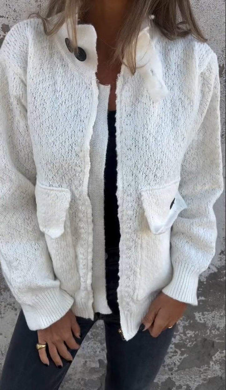 Damen weiche Strickjacke mit wärmeisolierendem Kragen und aufgesetzten Taschen EB