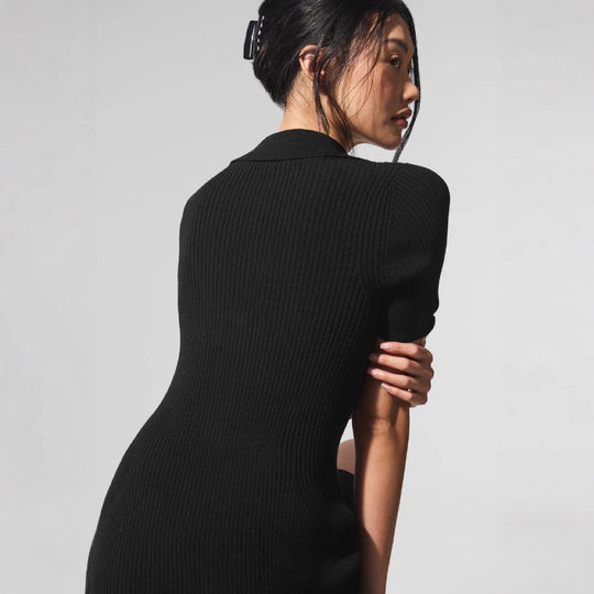 Damen Kurzarm Strickkleid mit Polo-Kragen und Knopfleiste EB