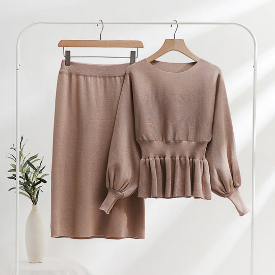Damen elegantes Strickensemble mit Raffung und Ballonärmeln EB