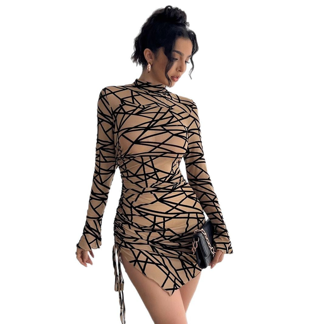 Damen nan figurbetontes transparentes Langarm Minikleid mit Rollkragen und seitlicher Raffung EB