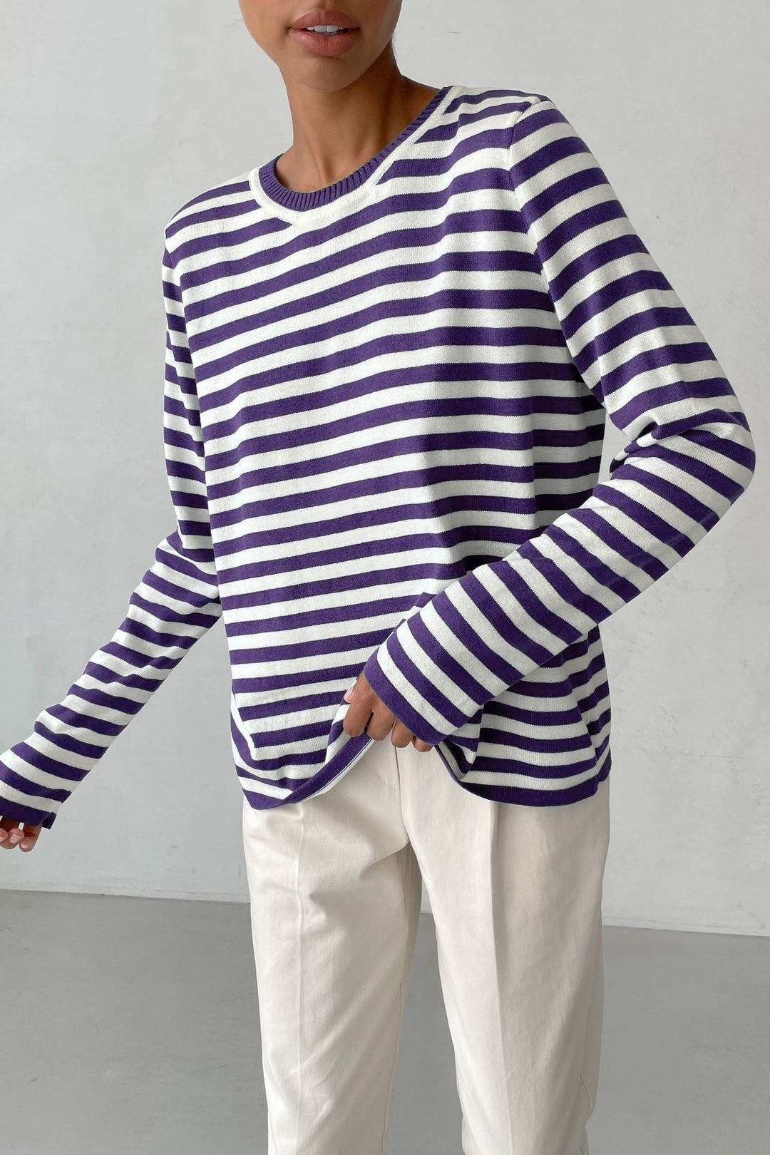 Damen nan gestreifter Baumwollpullover mit Rundhals und legerer Passform EB