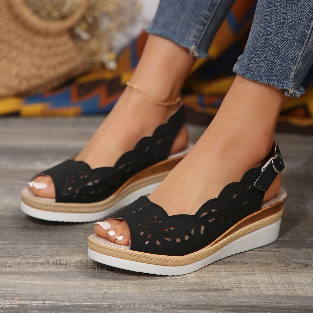 Damen Wedge-Sandalen mit elegantem Lochmuster und komfortabler Fußbettung EB