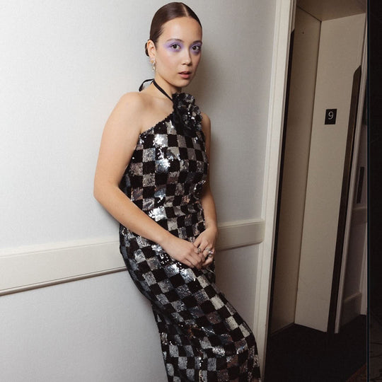 Damen Figurbetontes Schachmuster-Maxikleid mit glitzernden Pailletten EB