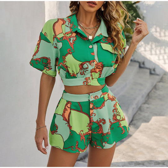 Damen Set mit Kurzarmbluse und hochtaillierten Shorts im trendigen Design EB