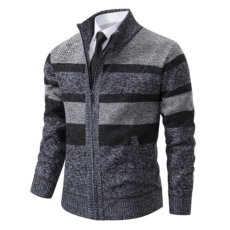 Herren Strickjacke mit Stehkragen und modernem Streifenmuster EB