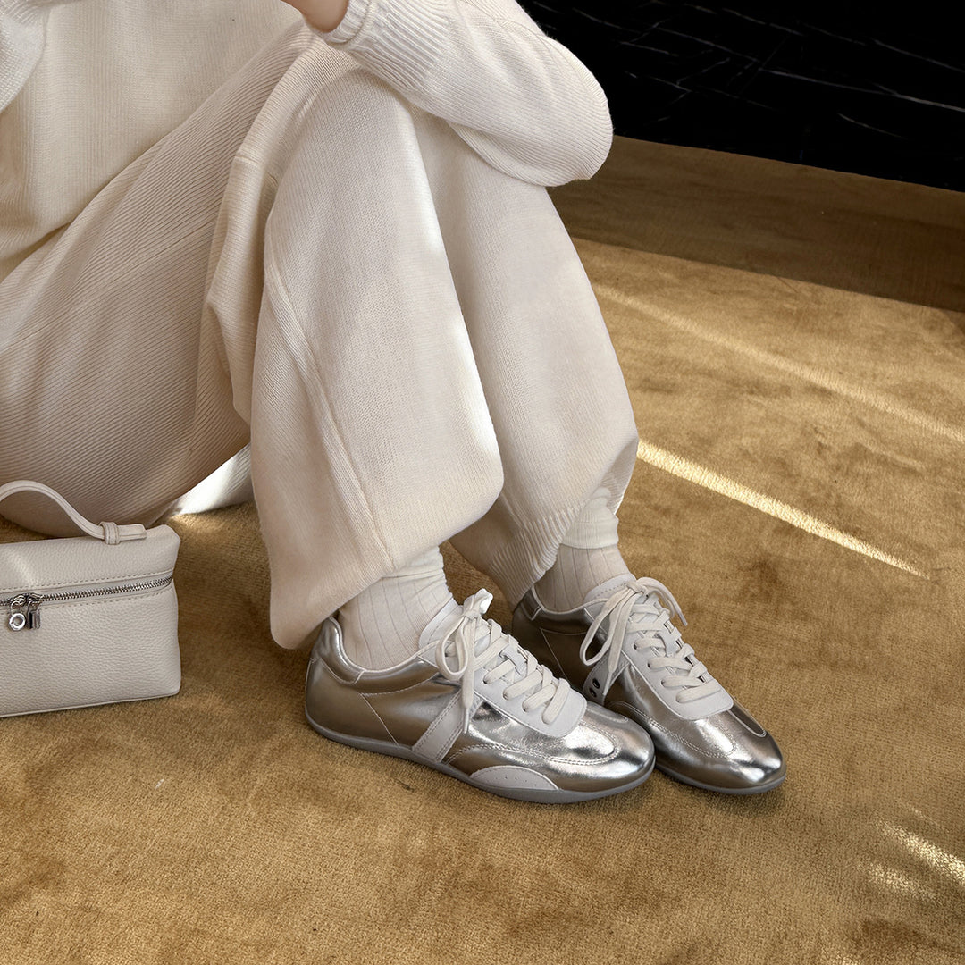 Damen Sportliche Leder-Sneaker mit Kontrastnähten und atmungsaktivem Innenfutter EB