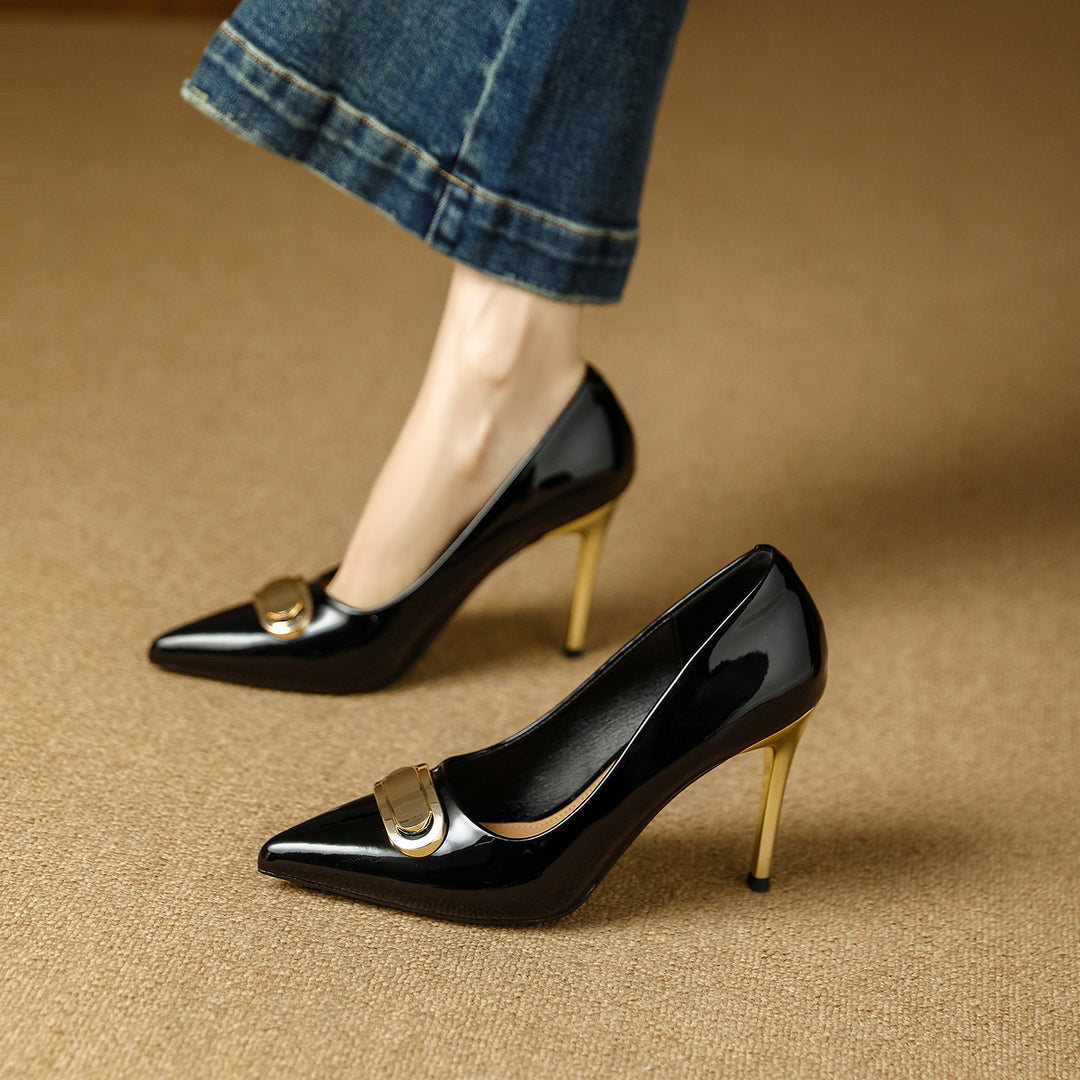 Damen stilvolle Lackpumps mit eleganter Goldschnalle EB