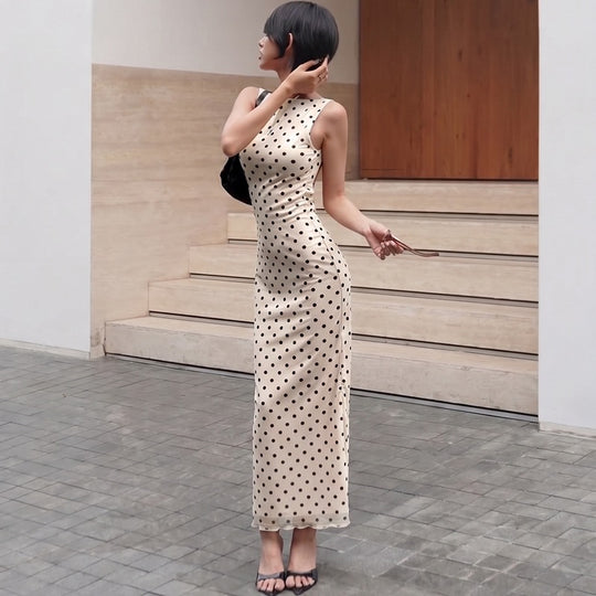Damen Elegantes Maxikleid mit Punktdesign und figurbetontem Schnitt EB