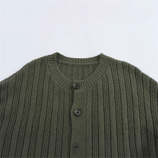 Damen Strickjacke mit feinem Rippmuster und praktischen Knöpfen EB