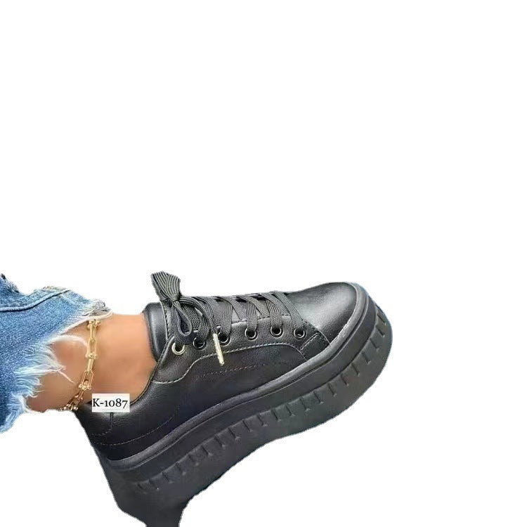 Damen Plateau Sneakers mit elastischem Obermaterial und modischen Applikationen EB