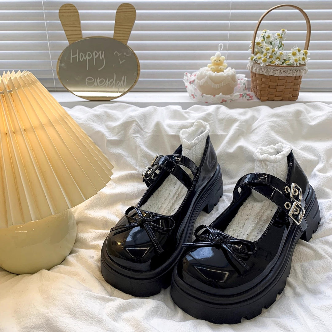 Damen Modische Plateau-Schuhe mit Riemen und verspieltem Schleifen-Detail EB