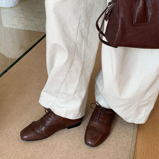 Damen Elegante Schnürschuhe mit modischem Lochmuster und hochwertigem Leder EB