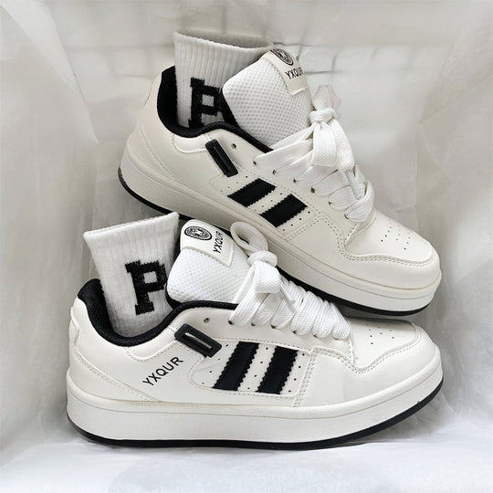 Damen Stylische Sneakers mit perforierter Oberfläche und sportlicher Sohle EB