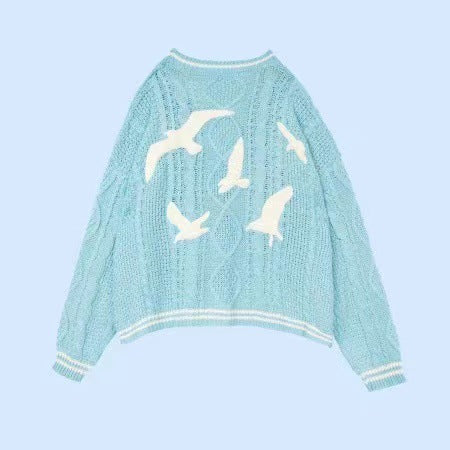 Damen nan kurze gestrickte V Ausschnitt Strickjacke mit Zopfmuster und Perlmuttknöpfen EB