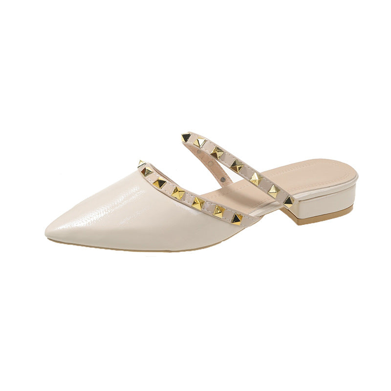 Damen elegante Mules mit modernen Nietenakzenten EB