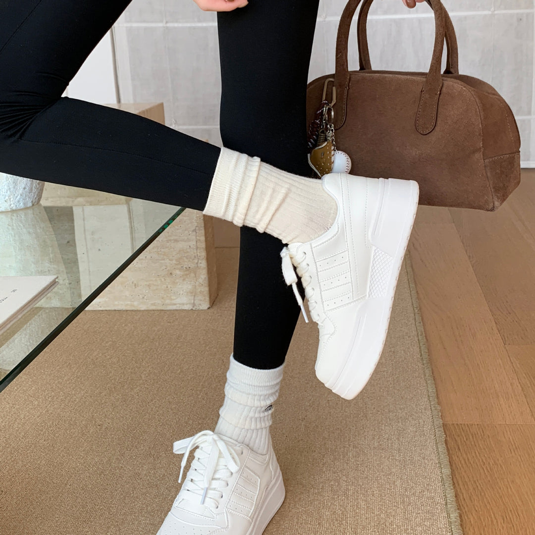 Damen Sportliche Sneaker mit dämpfender Sohle aus hochwertigem Obermaterial EB