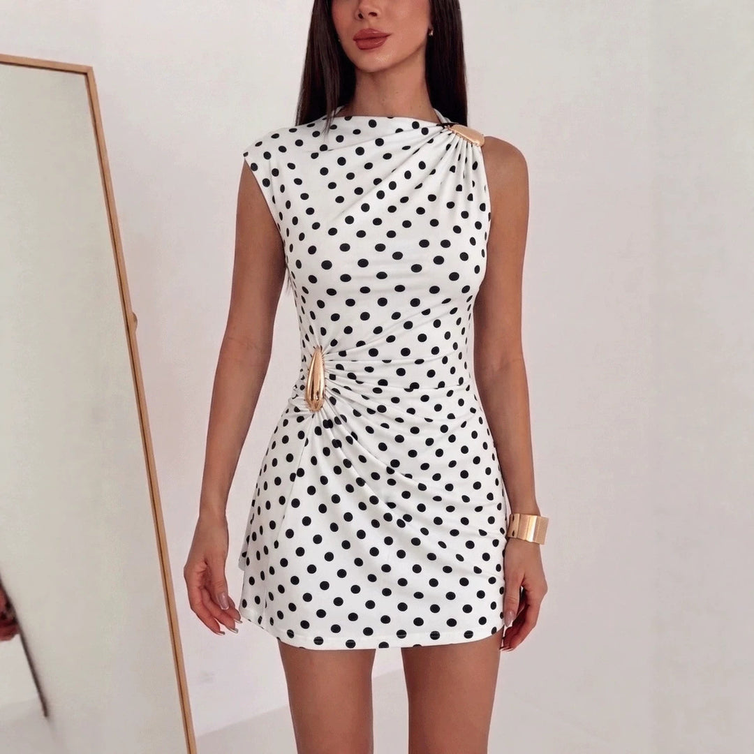 Damen nan tailliertes Ein-Schulter-Minikleid mit seitlicher Raffungs-Applikation und dekorativen Ringschließen EB