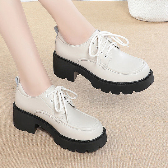 Damen Schnürschuhe mit robustem Blockabsatz und modischem Schnitt EB
