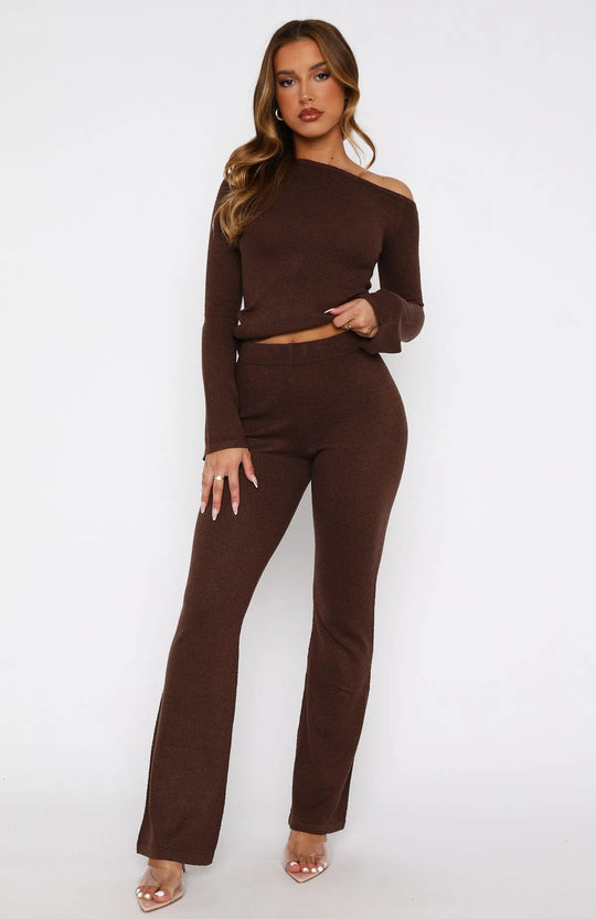 Damen Zweiteiliges Strick-Loungewear-Set mit Carmen‑Ausschnitt und weitem High‑Waist‑Hosenbein EB