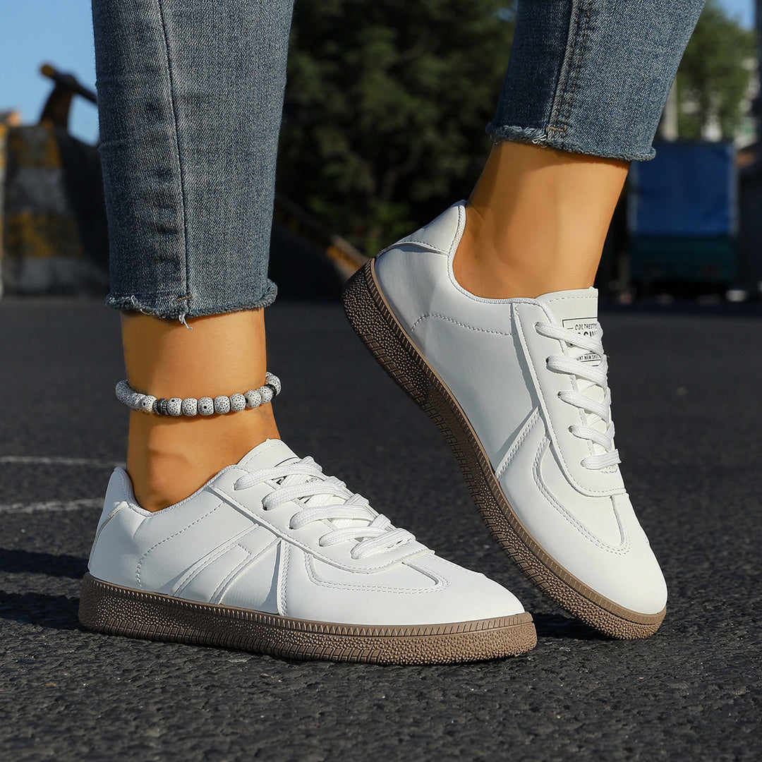 Damen Sneakers im sportlichen Retro-Stil mit rutschfester Sohle EB