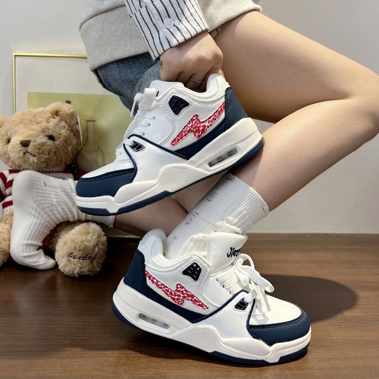 Damen Sportliche Freizeitsneaker mit luftiger Netzstruktur und hochdämpfender Innensohle EB