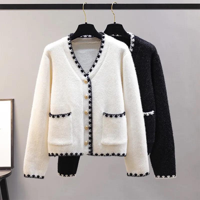 Damen Strickcardigan mit kontrastierenden Knöpfen und Taschen EB