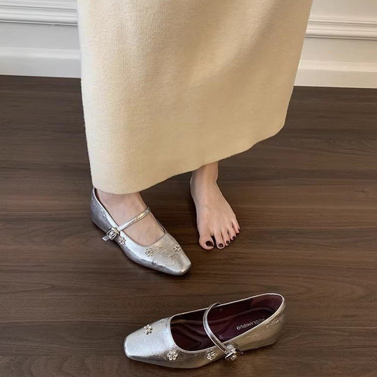 Damen modische Mary Jane Ballerinas mit eleganter Breite und verziertem Design EB
