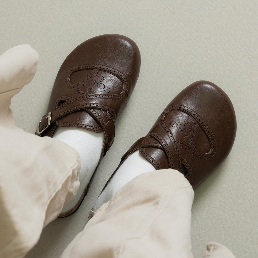 Damen elegante Pantoletten mit verstellbarem Schnallenverschluss und anatomisch geformtem Korkfußbett EB