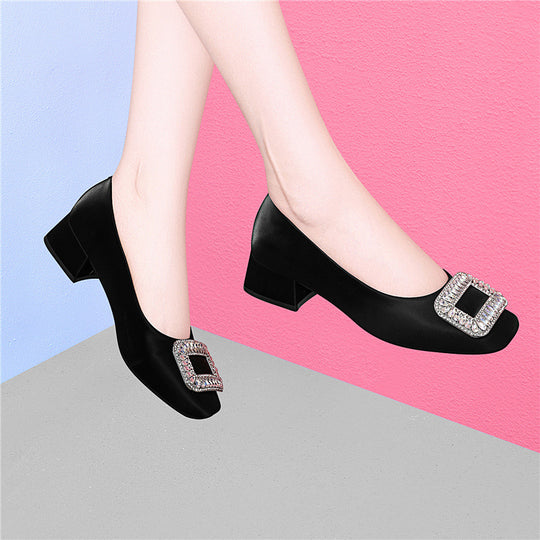 Damen Elegante Slingback Heels mit funkelndem Schmuckdetail EB
