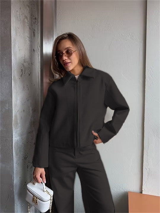 Damen Kurzjacke im Boxy-Schnitt mit Reißverschluss und Reverskragen EB