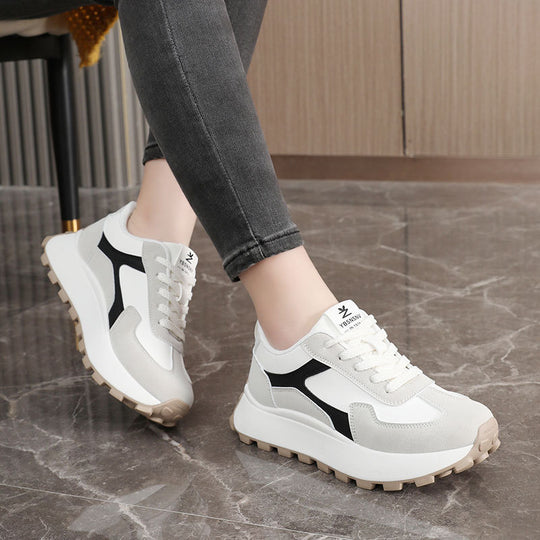 Damen Sportliche Sneaker mit dämpfendem Sohlenprofil und atmungsaktiver Oberflächenstruktur EB
