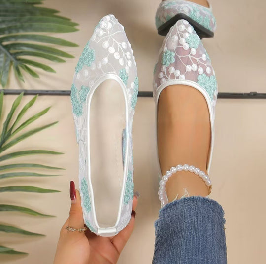 Damen Elegante Ballerinas mit floralem Spitzenoberteil EB