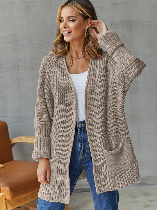 Damen Strickjacke mit tiefem V-Ausschnitt und praktischen Taschen EB
