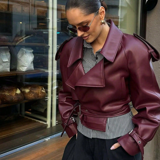 Damen modische kurze jacke im urbanen Stil mit Schulterdetails EB