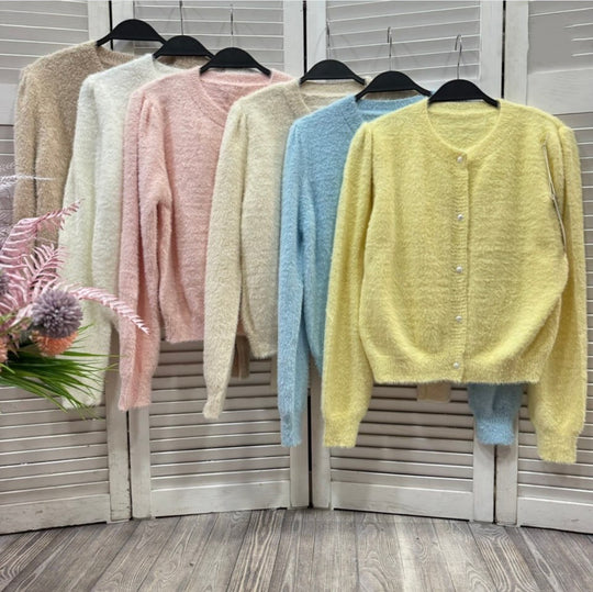 Damen Flauschiger Cardigan mit dekorativen Knöpfen und eleganter Passform EB