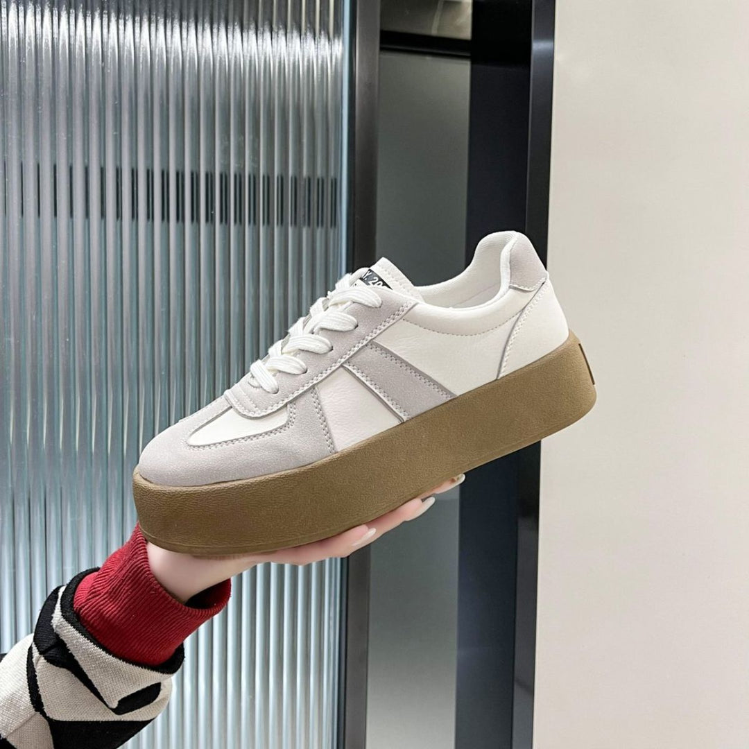 Damen Plateausneaker mit stylischer Kombination aus Leder und Wildleder EB