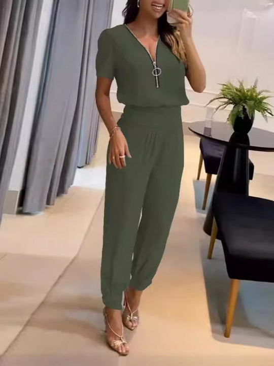 Damen Jumpsuit mit hochgeschlossenem Kragen und seitlichem Reißverschluss EB