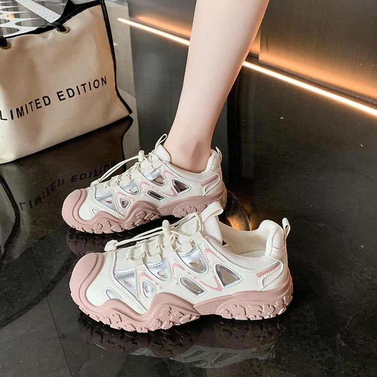 Damen Sportliche Sneakers mit atmungsaktiven Netz-Einsätzen von EB