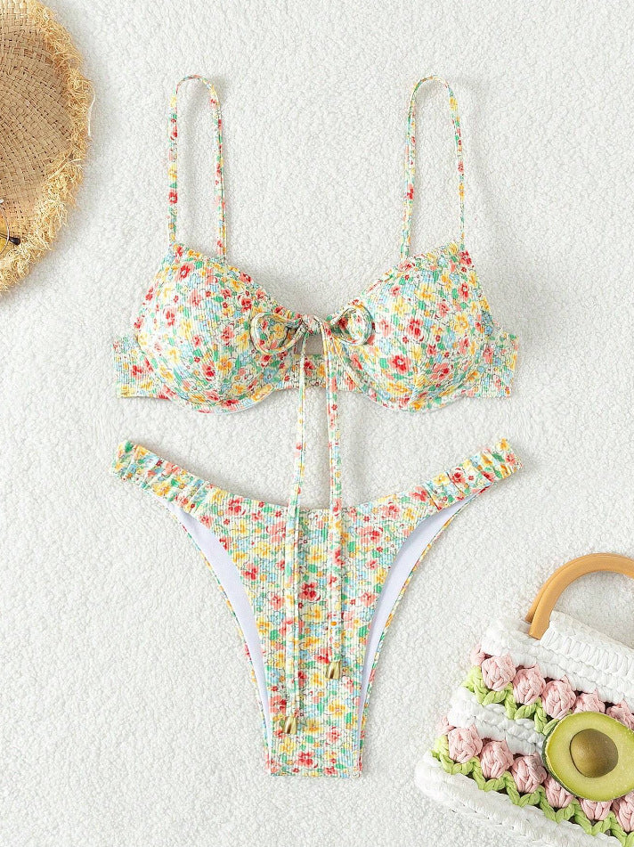 Damen Floral Bikini mit hochwertigen Rüschen und verstellbaren Trägern EB
