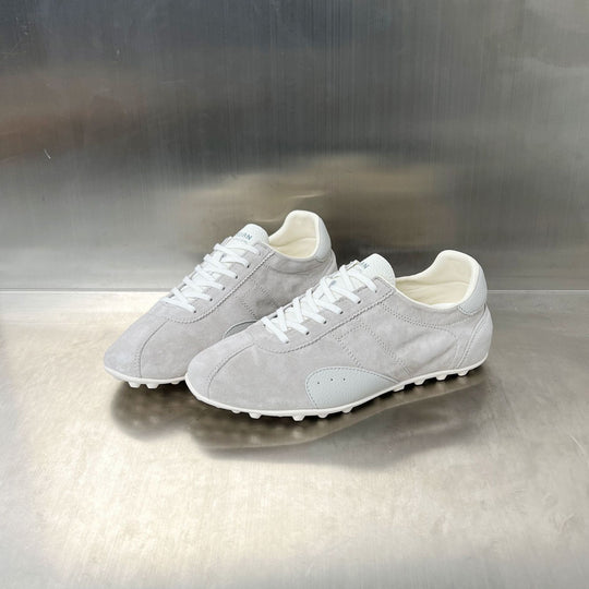 Damen Sportliche Sneaker mit luxuriösem Wildleder und innovativer Sohlenkonstruktion EB